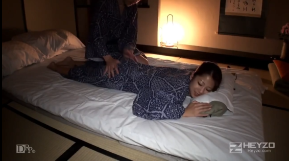 Nắc em Satomi Suzuki chảy nước lênh láng